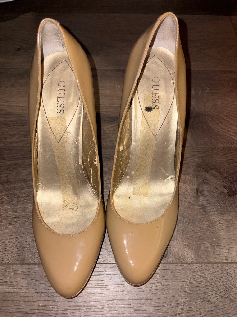 Guess Women's Beige Patent Pointed-Toe Pumps